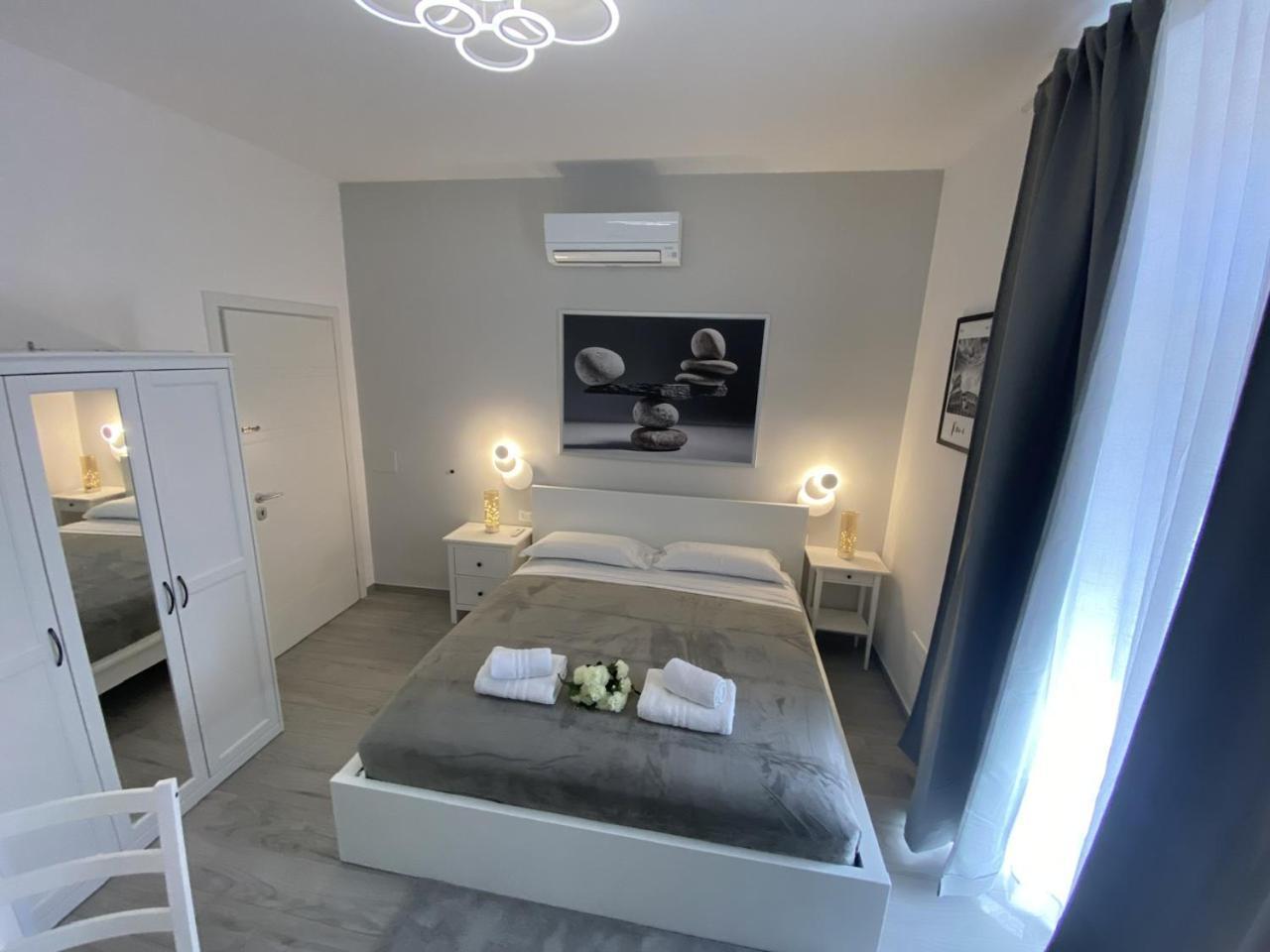 Roma Guesthouse Affittacamere Centro Citta' Softrooms-Metro' A 1 Metro Rome Bagian luar foto