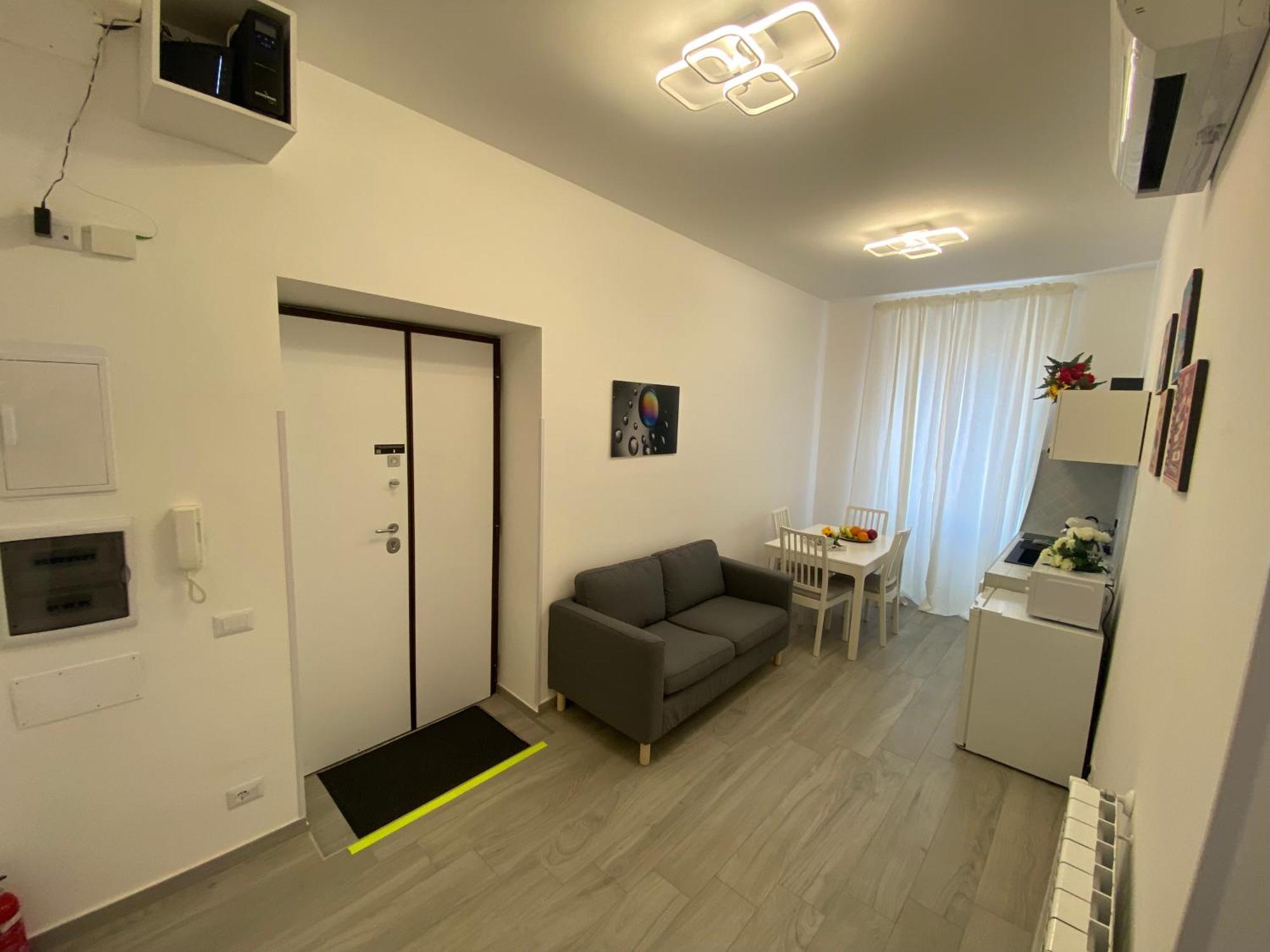 Roma Guesthouse Affittacamere Centro Citta' Softrooms-Metro' A 1 Metro Rome Bagian luar foto
