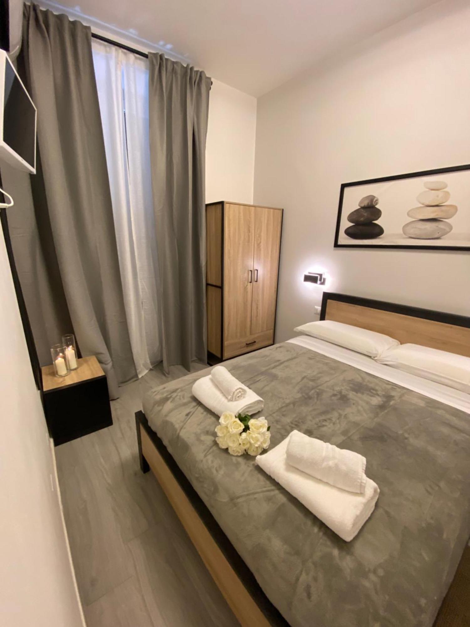 Roma Guesthouse Affittacamere Centro Citta' Softrooms-Metro' A 1 Metro Rome Bagian luar foto