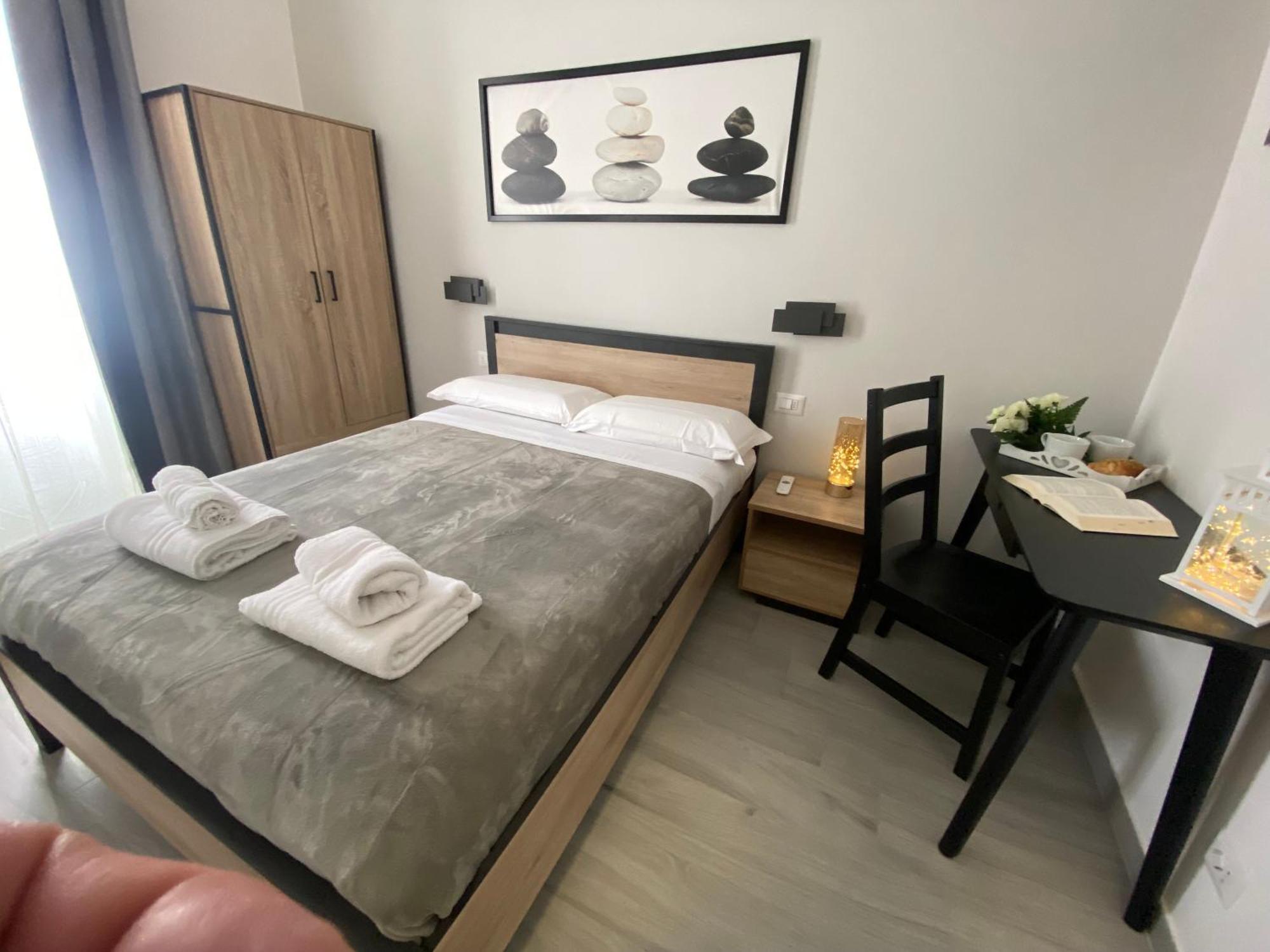 Roma Guesthouse Affittacamere Centro Citta' Softrooms-Metro' A 1 Metro Rome Bagian luar foto