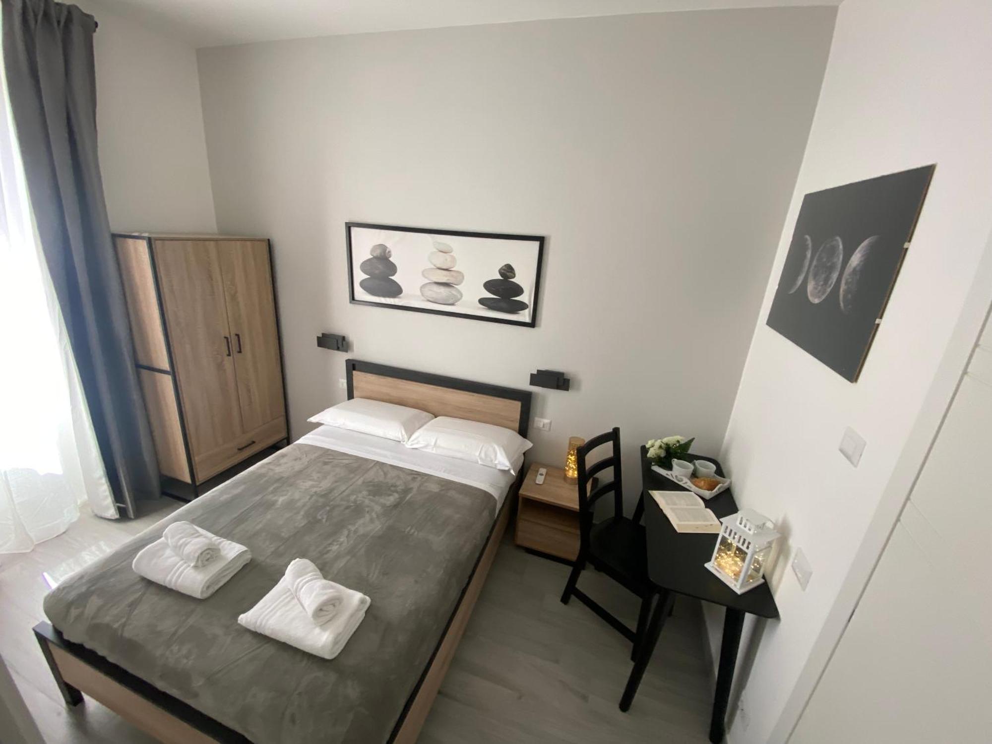 Roma Guesthouse Affittacamere Centro Citta' Softrooms-Metro' A 1 Metro Rome Bagian luar foto