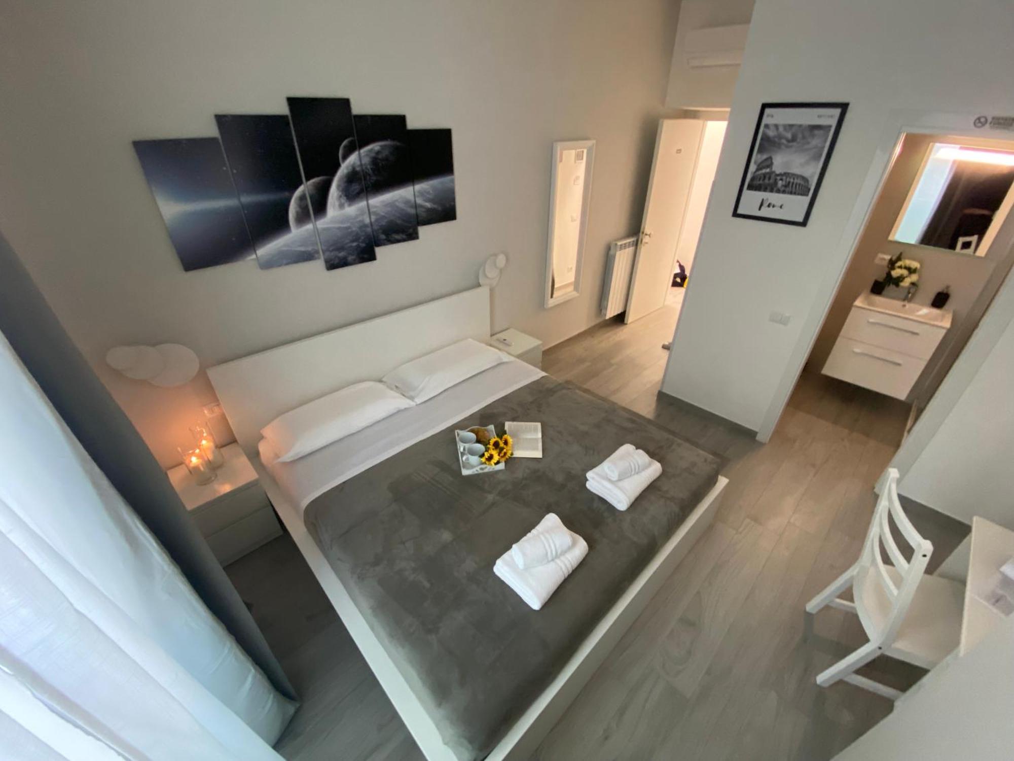 Roma Guesthouse Affittacamere Centro Citta' Softrooms-Metro' A 1 Metro Rome Bagian luar foto