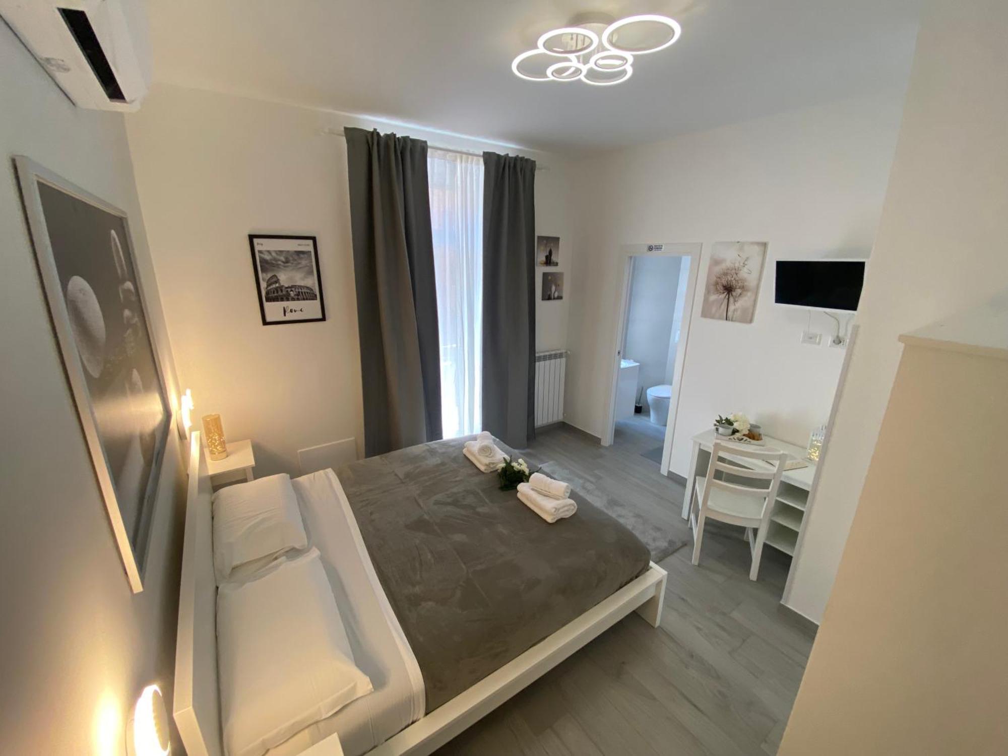 Roma Guesthouse Affittacamere Centro Citta' Softrooms-Metro' A 1 Metro Rome Bagian luar foto